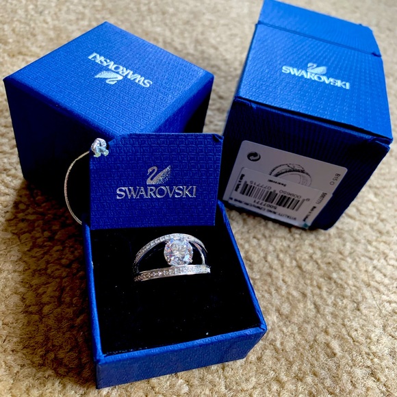 Swarovski Ring in size 60, silver colour - Picture 1 of 4